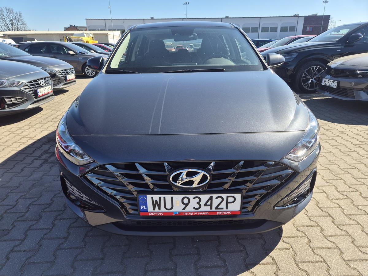 HYUNDAI I30 HATCHBACK - Voiture à hayon: photos 3 HYUNDAI I30 HATCHBACK - Voiture à hayon: photos 3