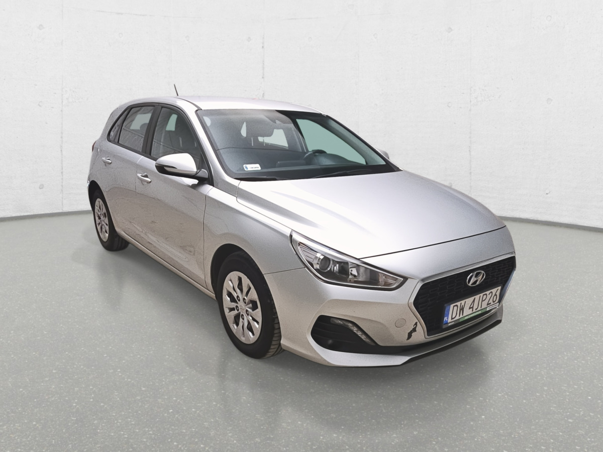 HYUNDAI I30 HATCHBACK - Voiture à hayon: photos 2 HYUNDAI I30 HATCHBACK - Voiture à hayon: photos 2