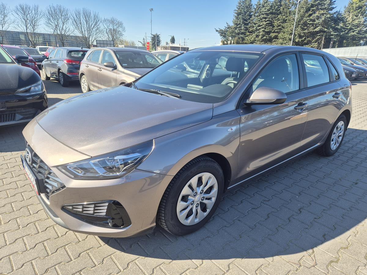 HYUNDAI I30 HATCHBACK - Voiture à hayon: photos 2 HYUNDAI I30 HATCHBACK - Voiture à hayon: photos 2