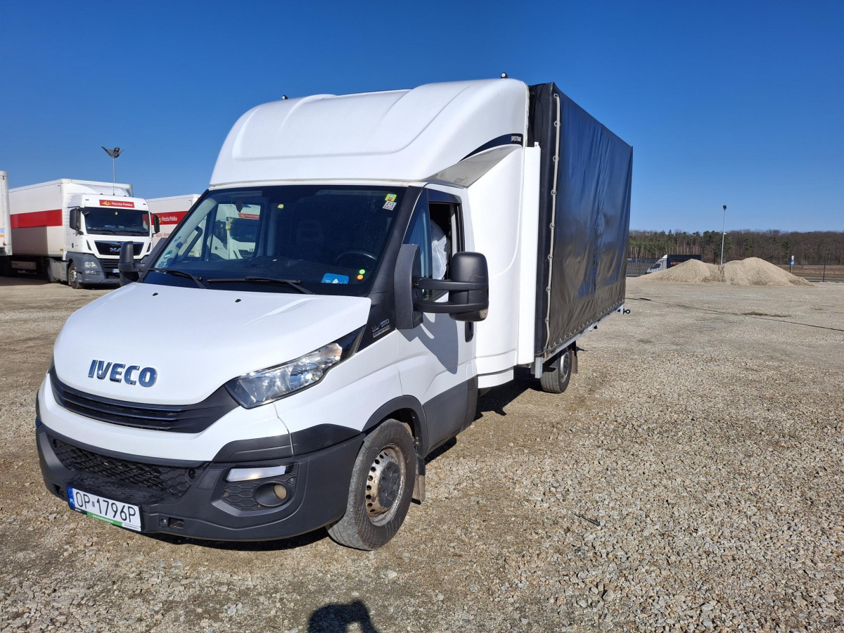 IVECO 35S18 PLANDEKA - Utilitaire rideaux coulissants (PLSC): photos 2 IVECO 35S18 PLANDEKA - Utilitaire rideaux coulissants (PLSC): photos 2