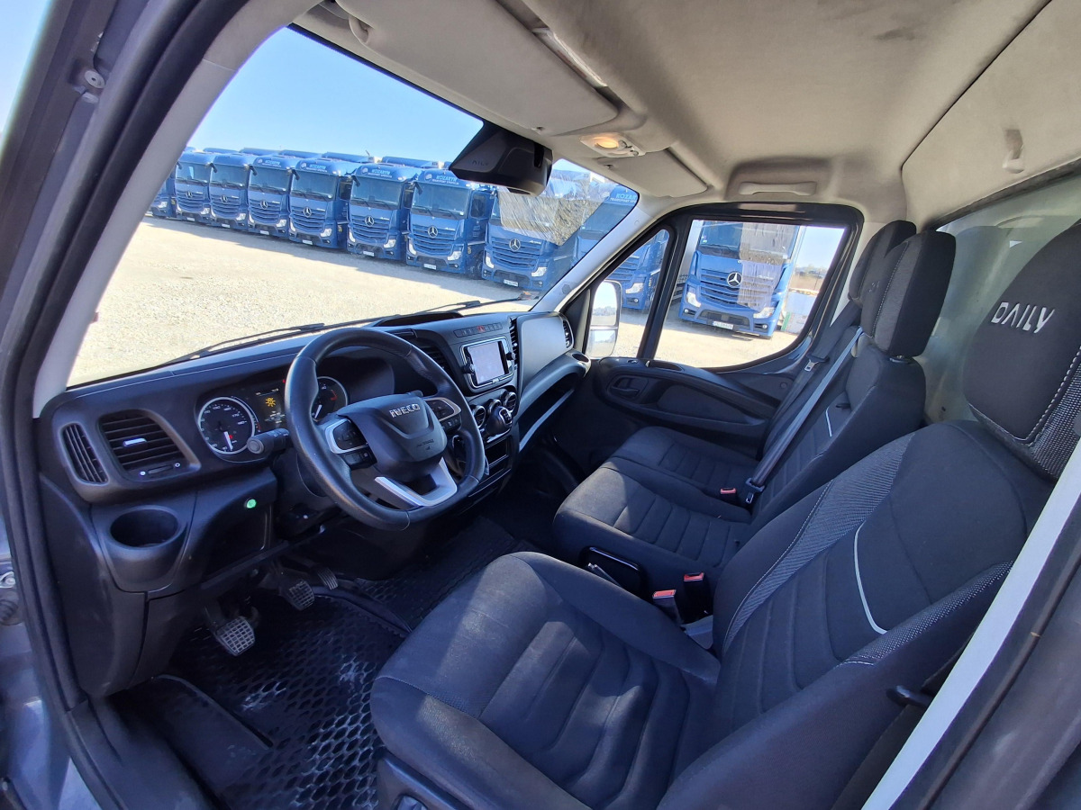 Crédit-bail de  IVECO DAILY 50C18 KONTENER Z WINDĄ IVECO DAILY 50C18 KONTENER Z WINDĄ: photos 10