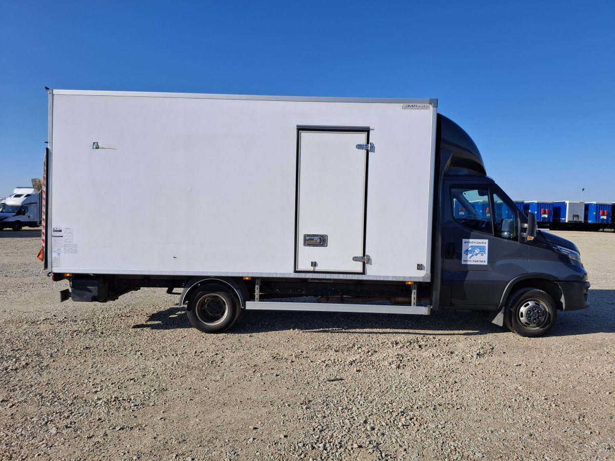 IVECO DAILY 50C18 KONTENER Z WINDĄ - Camion fourgon: photos 4 IVECO DAILY 50C18 KONTENER Z WINDĄ - Camion fourgon: photos 4