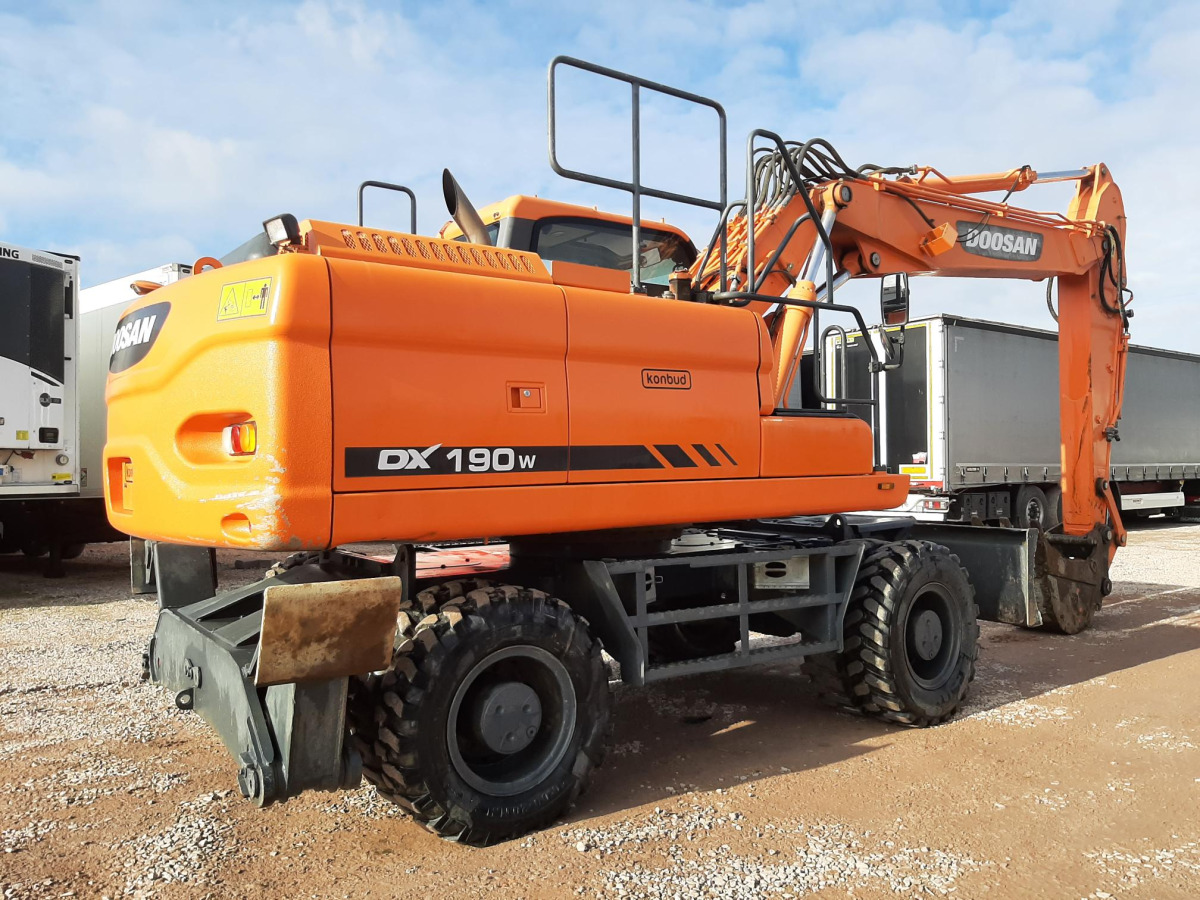 Koparka kołowa Doosan DX190W-3 2014 - 9261 mtg - silnik sprawny - Pelle sur pneus: photos 5 Koparka kołowa Doosan DX190W-3 2014 - 9261 mtg - silnik sprawny - Pelle sur pneus: photos 5