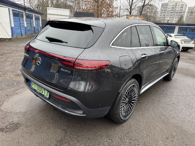 MERCEDES BENZ EQC 400 4MATIC SUV - SUV: photos 4 MERCEDES BENZ EQC 400 4MATIC SUV - SUV: photos 4