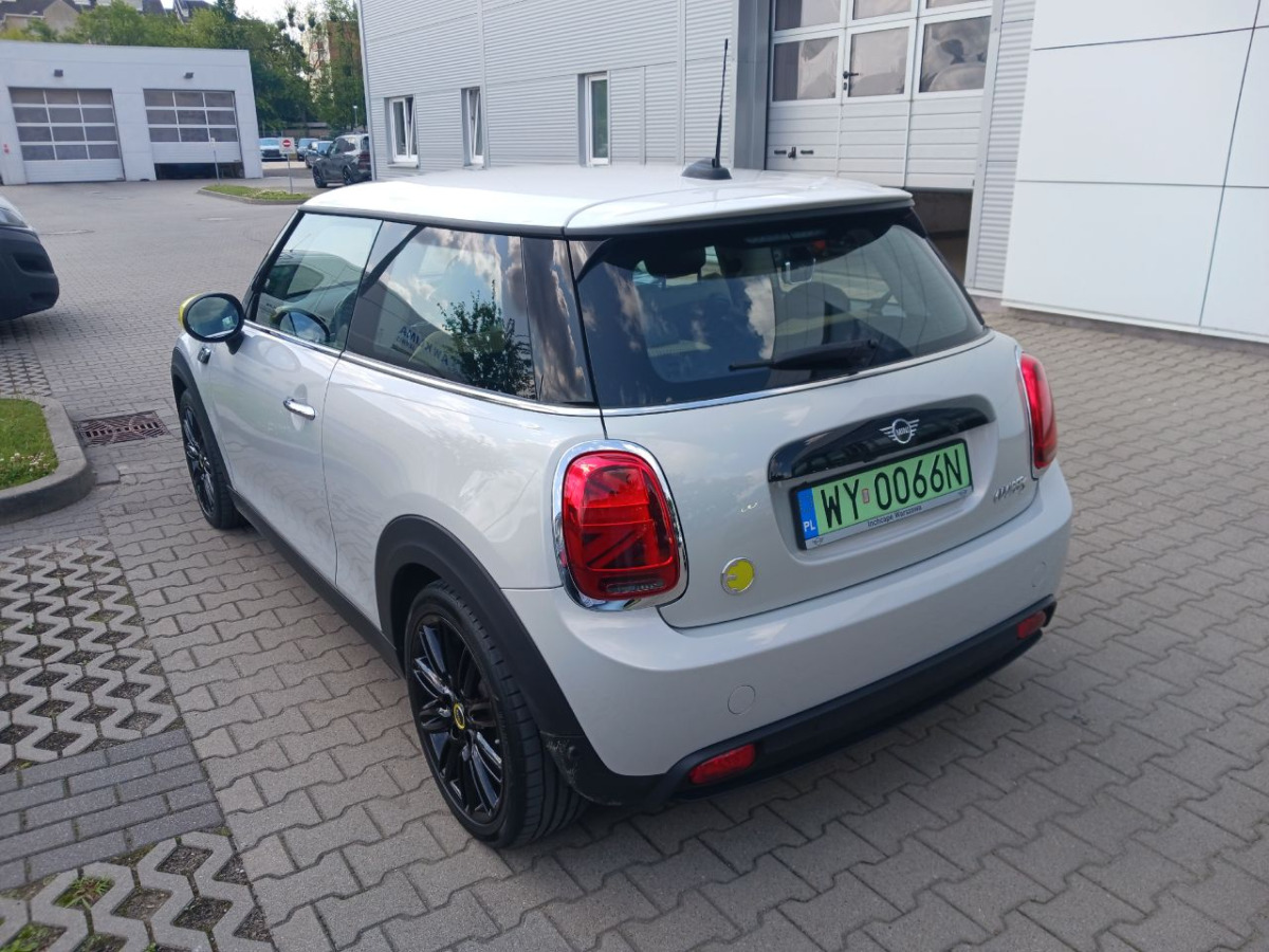 MINI Cooper SE Classic Trim HATCHBACK - Voiture à hayon: photos 4 MINI Cooper SE Classic Trim HATCHBACK - Voiture à hayon: photos 4
