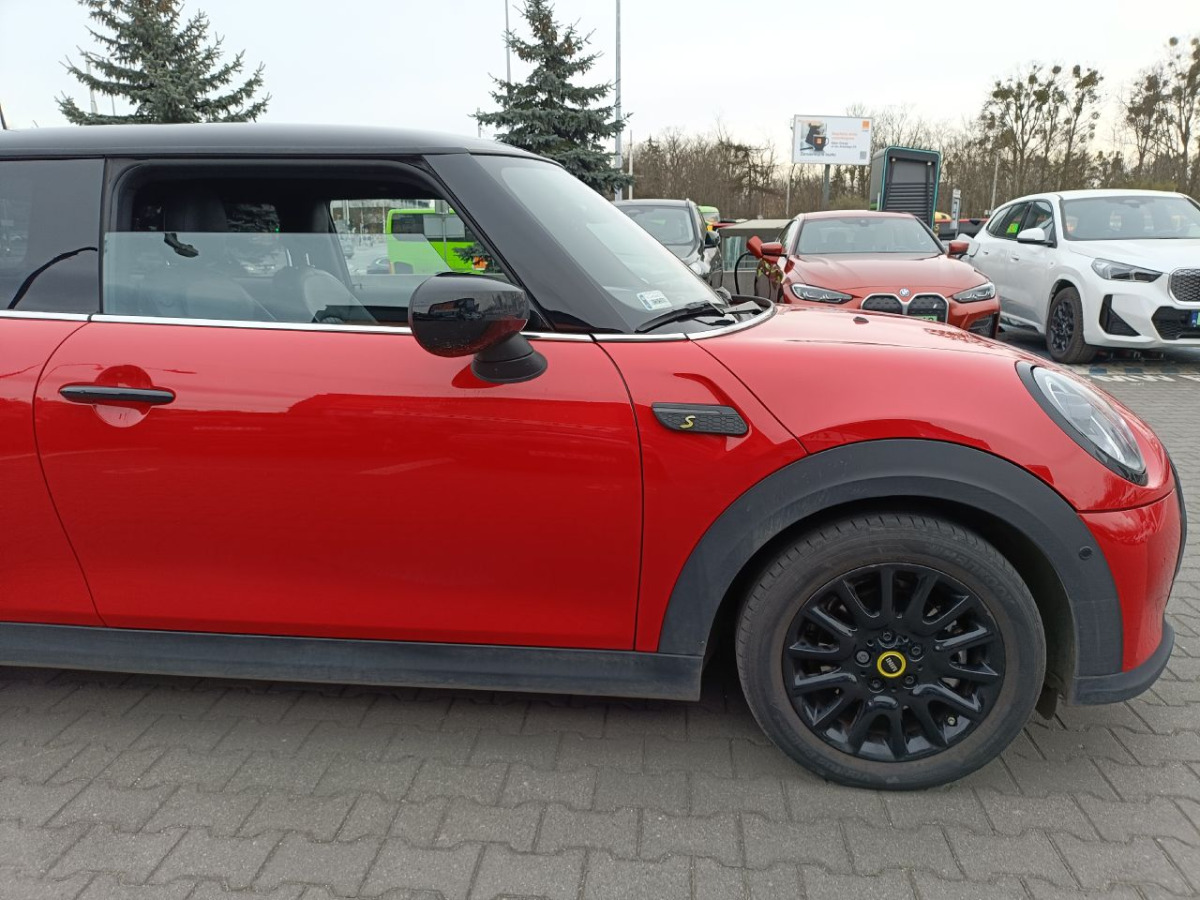 MINI Cooper SE HATCHBACK - Voiture: photos 4 MINI Cooper SE HATCHBACK - Voiture: photos 4