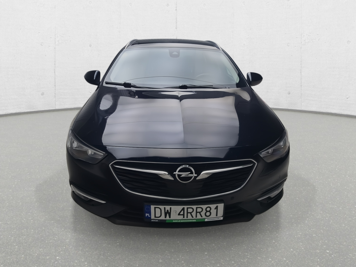 OPEL INSIGNIA SPORTS TOURER KOMBI - Voiture: photos 3 OPEL INSIGNIA SPORTS TOURER KOMBI - Voiture: photos 3
