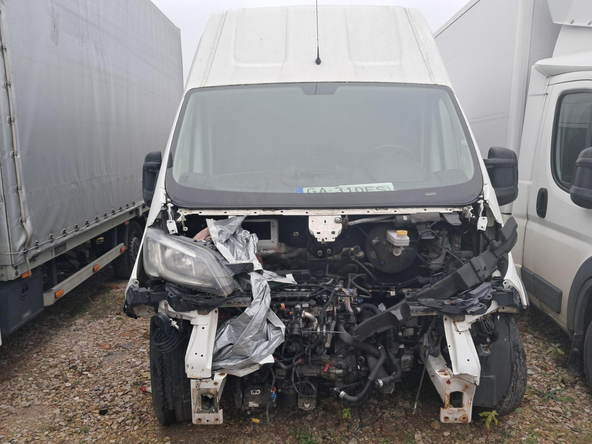 PEUGEOT/ABK ABK CREW CAB 1401 EX FURGON BLASZAK - Fourgon utilitaire: photos 3 PEUGEOT/ABK ABK CREW CAB 1401 EX FURGON BLASZAK - Fourgon utilitaire: photos 3