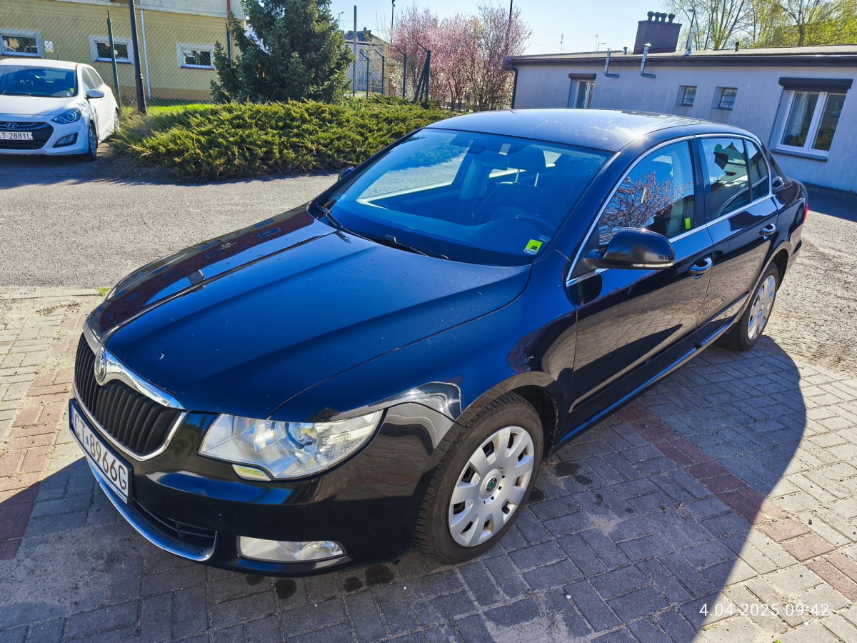 SKODA SUPERB SEDAN - Berline: photos 2 SKODA SUPERB SEDAN - Berline: photos 2