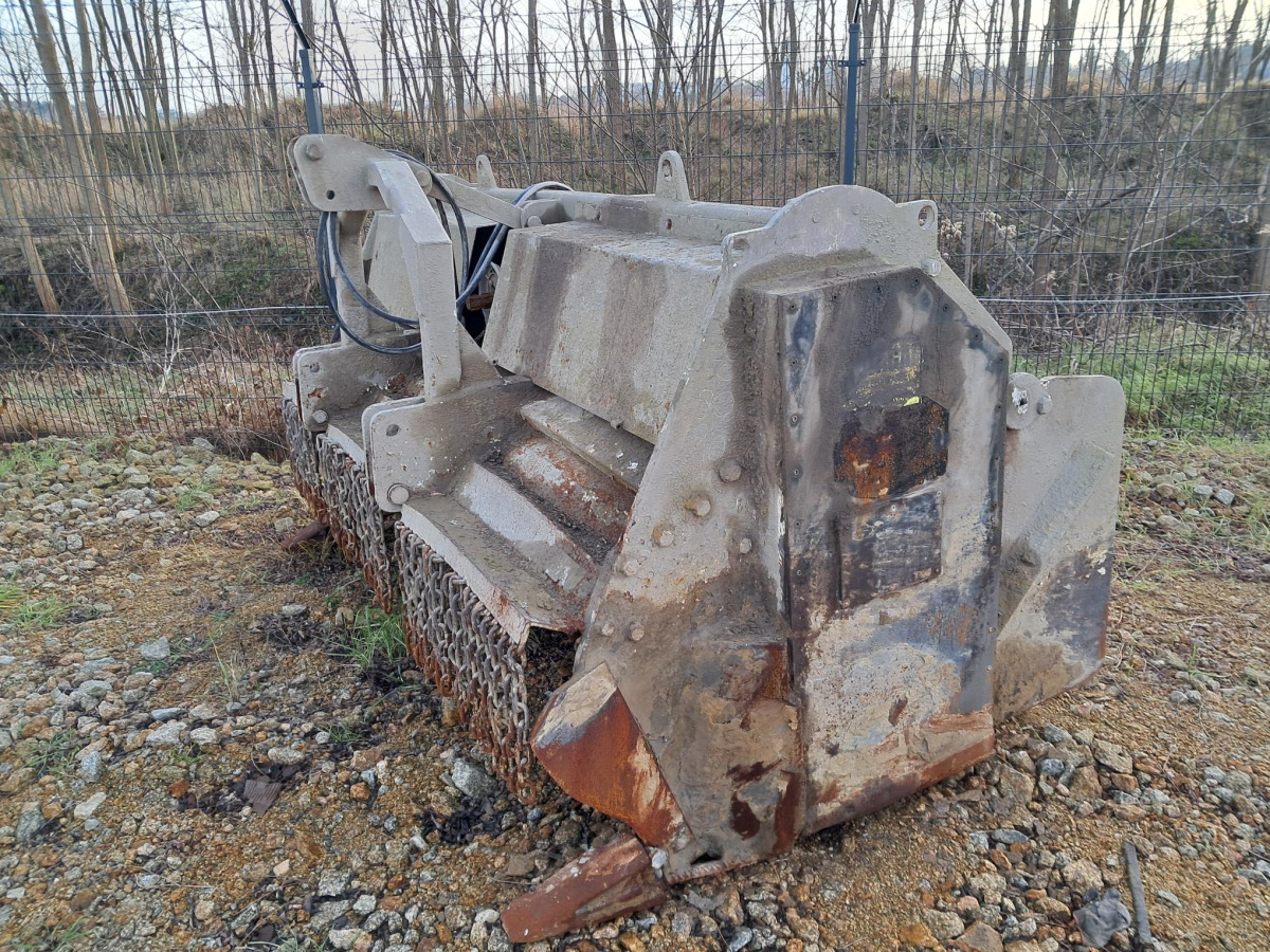 Stabilizator gruntu TOZAMET FG-650B – 2400 mm – 650 mm – wał 310 obr/min - Stabilisateur: photos 2 Stabilizator gruntu TOZAMET FG-650B – 2400 mm – 650 mm – wał 310 obr/min - Stabilisateur: photos 2