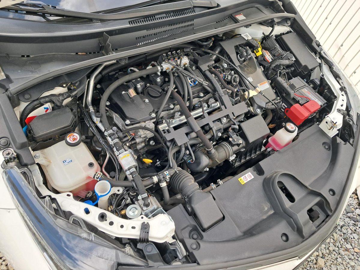 Berline TOYOTA COROLLA SEDAN: photos 9