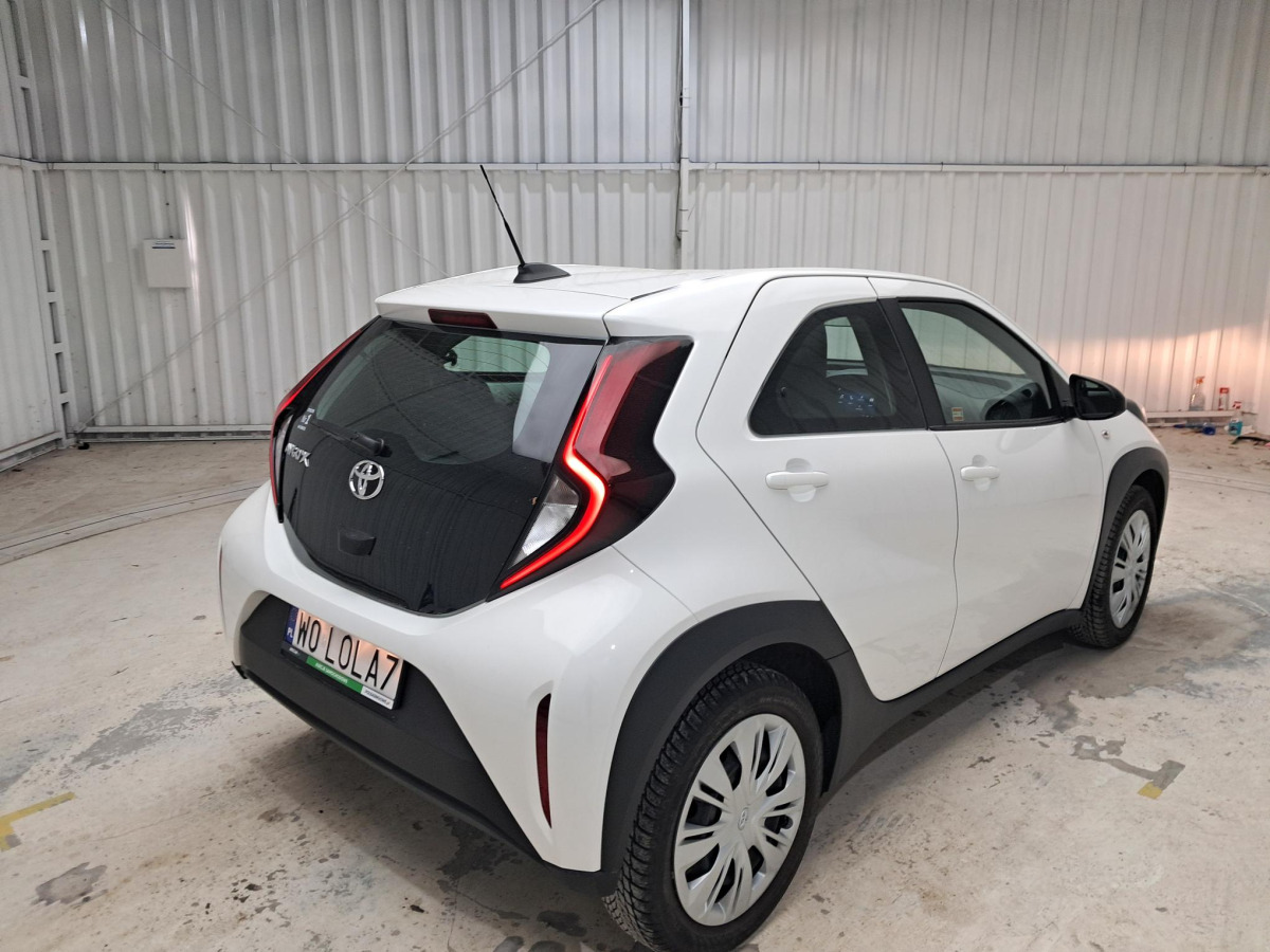 TOYOTA TOYOTA AYGO X HATCHBACK - Voiture: photos 4 TOYOTA TOYOTA AYGO X HATCHBACK - Voiture: photos 4