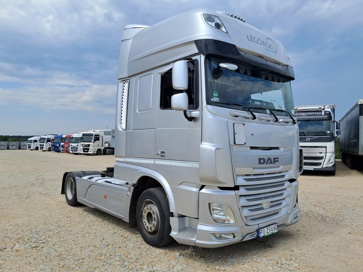 DAF XF 510 CIĄGNIK SIODŁOWY - Tracteur routier: photos 1 DAF XF 510 CIĄGNIK SIODŁOWY - Tracteur routier: photos 1