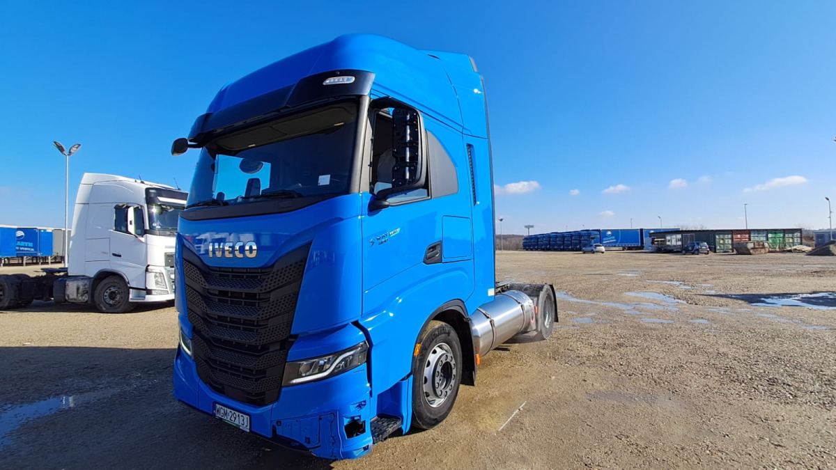 IVECO CIĄGNIK SIODŁOWY - Tracteur routier: photos 2 IVECO CIĄGNIK SIODŁOWY - Tracteur routier: photos 2