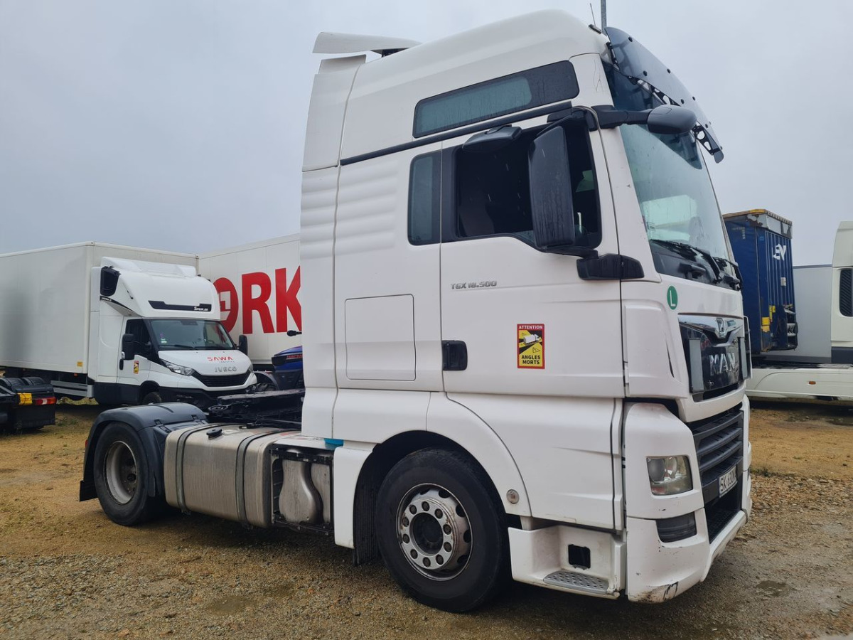 MAN TGX 18.500 CIĄGNIK SIODŁOWY - Tracteur routier: photos 1 MAN TGX 18.500 CIĄGNIK SIODŁOWY - Tracteur routier: photos 1