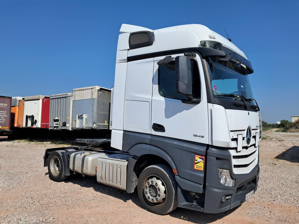 MERCEDES BENZ ACTROS CIĄGNIK SIODŁOWY - Tracteur routier: photos 1 MERCEDES BENZ ACTROS CIĄGNIK SIODŁOWY - Tracteur routier: photos 1