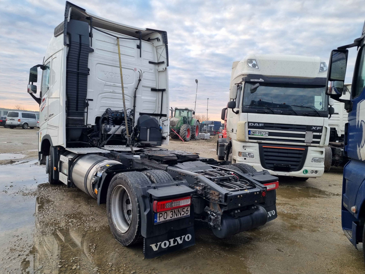 VOLVO FH 460 CIĄGNIK SIODŁOWY - Tracteur routier: photos 5 VOLVO FH 460 CIĄGNIK SIODŁOWY - Tracteur routier: photos 5