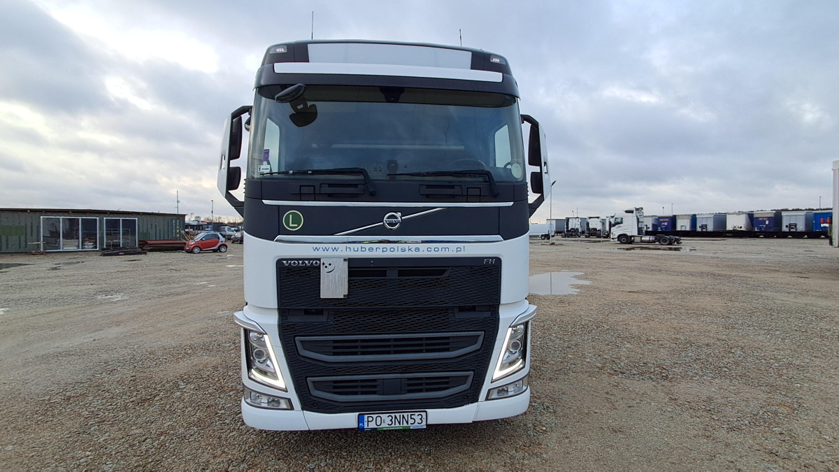 VOLVO FH 460 CIĄGNIK SIODŁOWY - Tracteur routier: photos 2 VOLVO FH 460 CIĄGNIK SIODŁOWY - Tracteur routier: photos 2