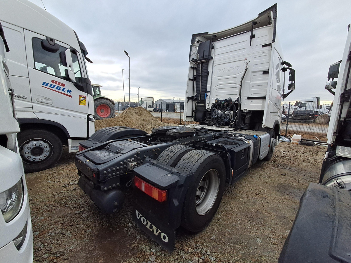 VOLVO FH CIĄGNIK SIODŁOWY - Tracteur routier: photos 4 VOLVO FH CIĄGNIK SIODŁOWY - Tracteur routier: photos 4