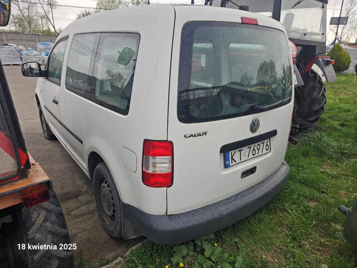 VOLKSWAGEN CADDY MINIVAN - Voiture: photos 4 VOLKSWAGEN CADDY MINIVAN - Voiture: photos 4