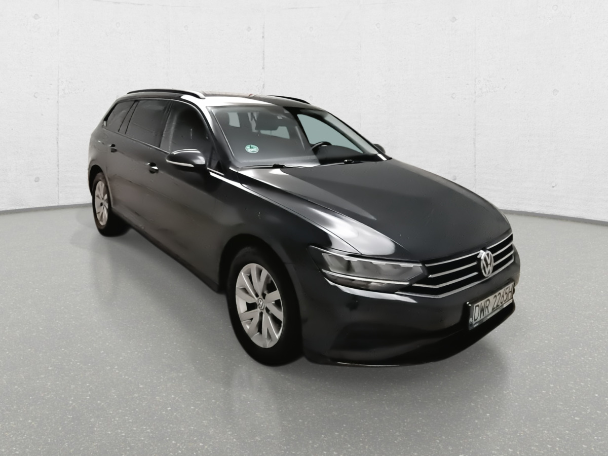 VOLKSWAGEN PASSAT KOMBI - Voiture: photos 1 VOLKSWAGEN PASSAT KOMBI - Voiture: photos 1
