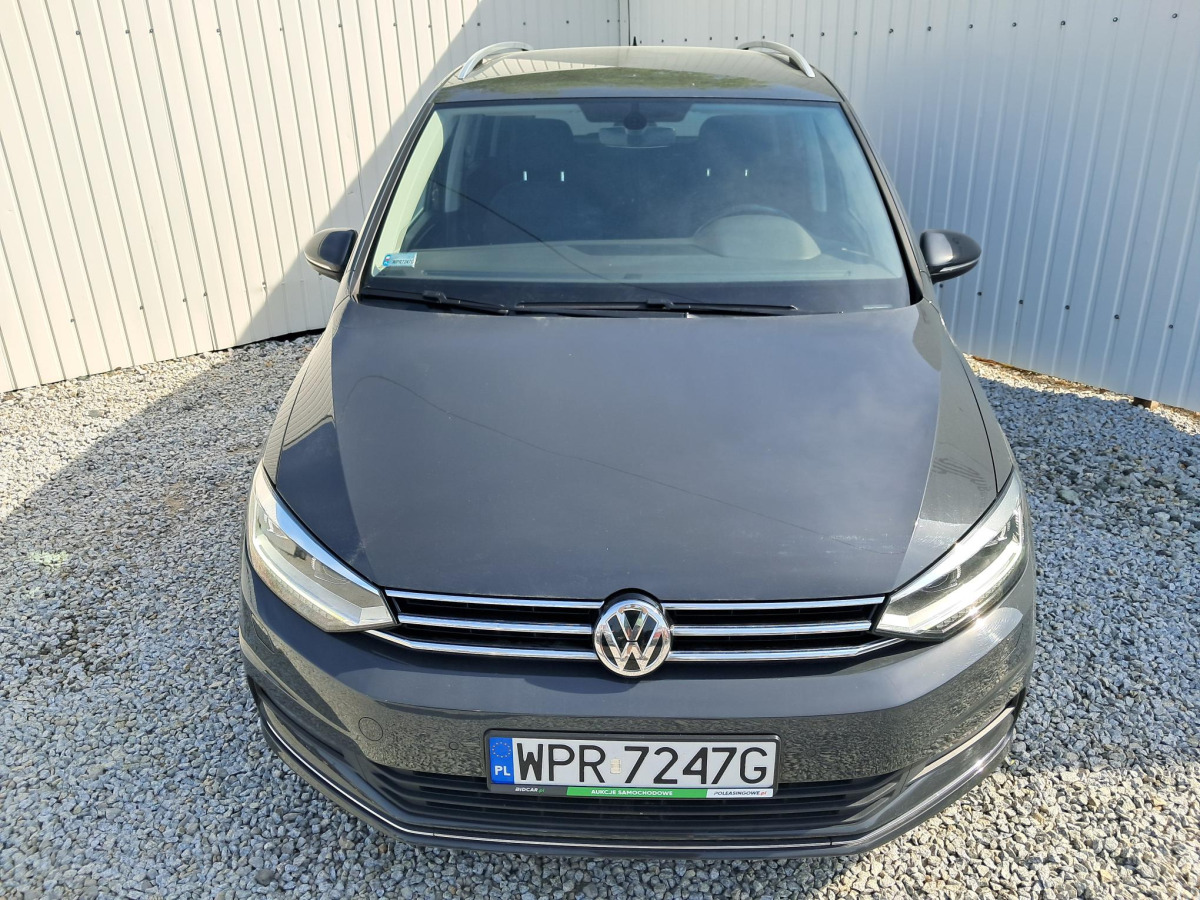 VOLKSWAGEN TOURAN MINIVAN - Voiture: photos 3 VOLKSWAGEN TOURAN MINIVAN - Voiture: photos 3