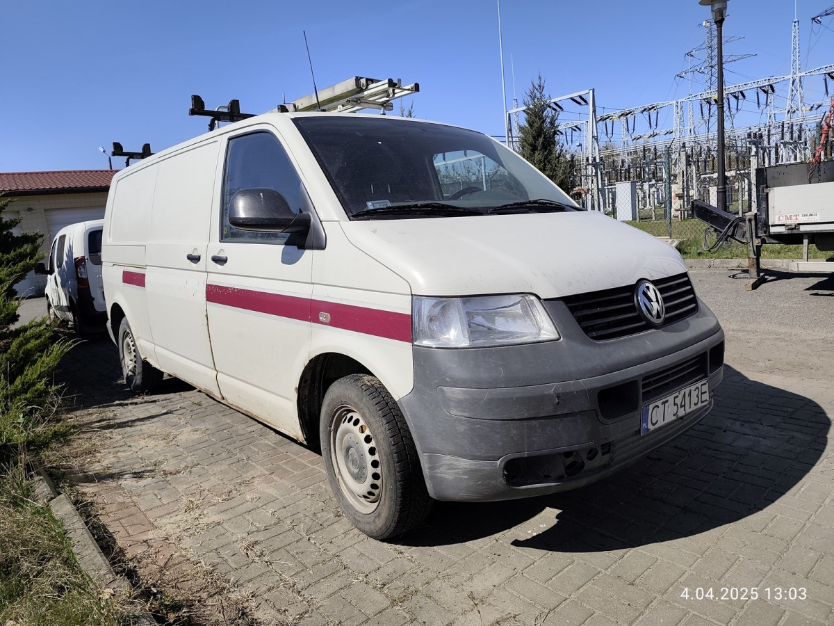 Fourgon utilitaire VOLKSWAGEN TRANSPORTER FURGON BLASZAK: photos 1