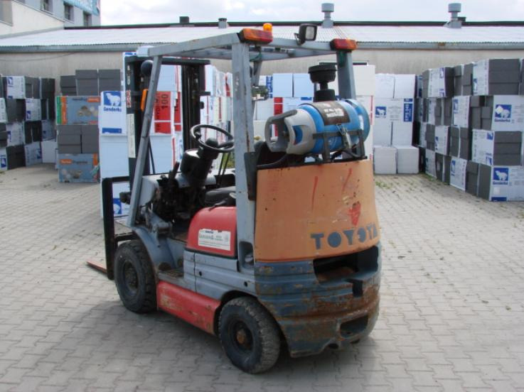 Wózek widłowy – TOYOTA 6FGL18 – 1998 – 1.8 t – LPG - Chariot élévateur à gaz: photos 4 Wózek widłowy – TOYOTA 6FGL18 – 1998 – 1.8 t – LPG - Chariot élévateur à gaz: photos 4