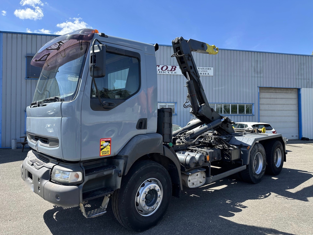 RENAULT KERAX 370 DCI - Camion ampliroll: photos 5 RENAULT KERAX 370 DCI - Camion ampliroll: photos 5