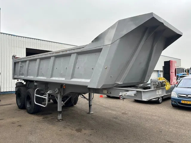 CIF 2 Axle Steel Tipper , Spring Suspension , Drum Brakes - Semi-remorque benne: photos 4 CIF 2 Axle Steel Tipper , Spring Suspension , Drum Brakes - Semi-remorque benne: photos 4