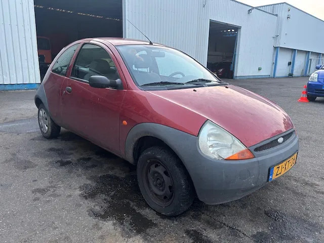 Ford Ka 1.3 , export / handel - Voiture à hayon: photos 4 Ford Ka 1.3 , export / handel - Voiture à hayon: photos 4