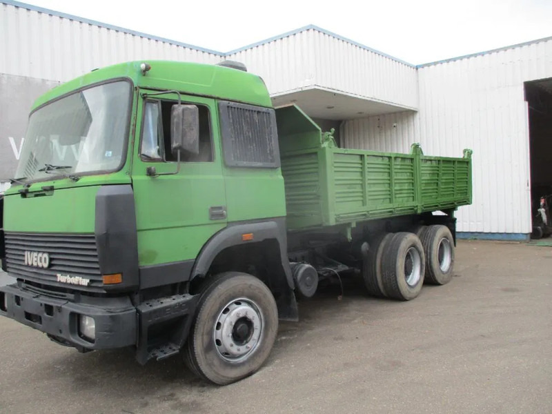 Iveco Turbostar 360 , V8 , 6x4 , Watercooling , Tipper , Spring Susp. - Camion benne: photos 3 Iveco Turbostar 360 , V8 , 6x4 , Watercooling , Tipper , Spring Susp. - Camion benne: photos 3