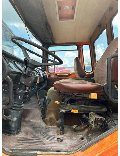 Photo d'intérieur 2: Châssis cabine MAN 26-281 , 6x4 , Manual Eaton