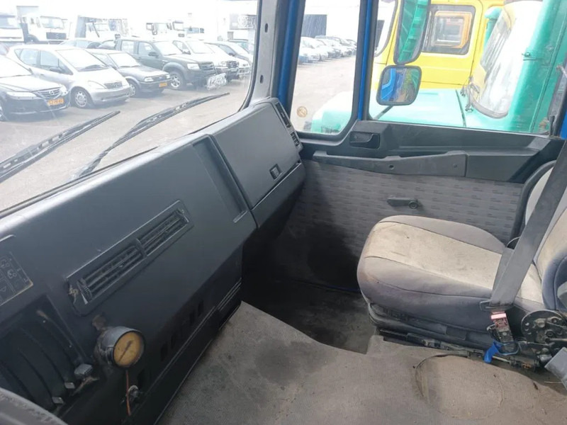 Camion benne MAN F2000 , 32-322 , 6x4 , ZF Manual , Tipper , Spring Suspension: photos 11 Camion benne MAN F2000 , 32-322 , 6x4 , ZF Manual , Tipper , Spring Suspension: photos 11