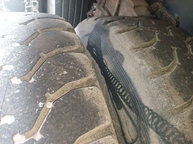 Camion benne MAN F2000 , 32-322 , 6x4 , ZF Manual , Tipper , Spring Suspension: photos 15 Camion benne MAN F2000 , 32-322 , 6x4 , ZF Manual , Tipper , Spring Suspension: photos 15