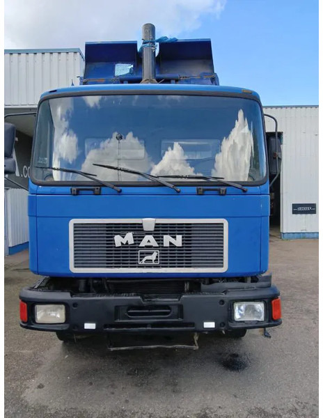 Camion benne MAN F2000 , 32-322 , 6x4 , ZF Manual , Tipper , Spring Suspension: photos 9 Camion benne MAN F2000 , 32-322 , 6x4 , ZF Manual , Tipper , Spring Suspension: photos 9