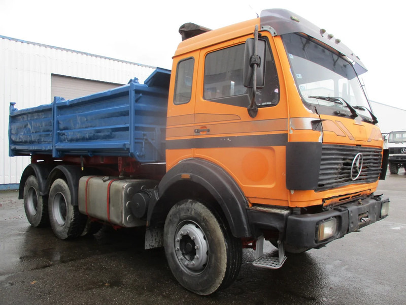 Mercedes-Benz 2635 , V8 Bi-Turbo , 6x4, ZF Manual , 3 way tipper , Spring suspension - Camion benne: photos 4 Mercedes-Benz 2635 , V8 Bi-Turbo , 6x4, ZF Manual , 3 way tipper , Spring suspension - Camion benne: photos 4