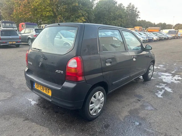 Suzuki Alto 1.0 - 16V , 5 drs. , Handel / export - Voiture à hayon: photos 3 Suzuki Alto 1.0 - 16V , 5 drs. , Handel / export - Voiture à hayon: photos 3