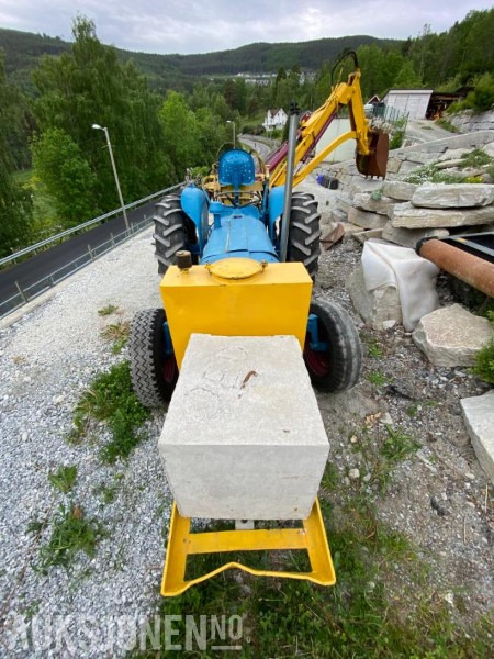 1963 Fordson Superdexta, H-J3 Hydraulic excavator - Tracteur agricole: photos 2 1963 Fordson Superdexta, H-J3 Hydraulic excavator - Tracteur agricole: photos 2