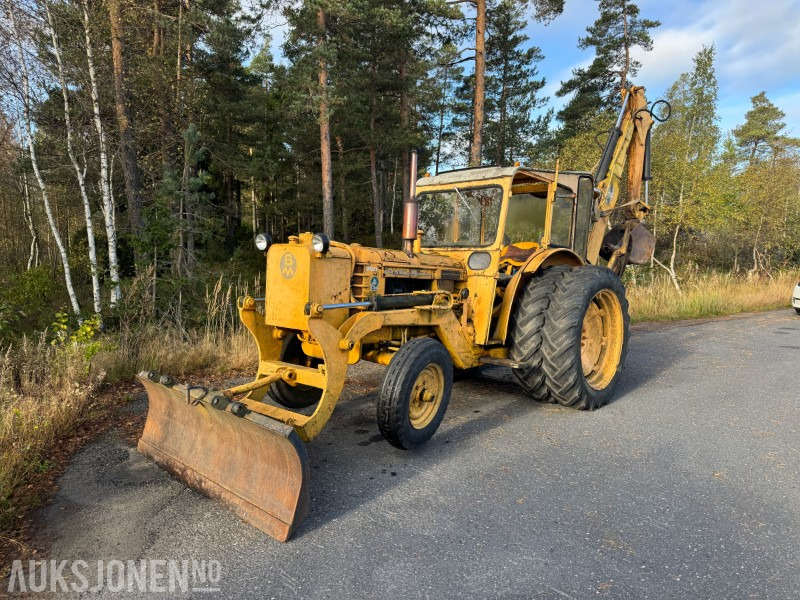 1967 Bolinder-Munktell BM 350 Traktor med graver og frontskjær – Traktorgraver - prosjekt / repobjekt - Tractopelle: photos 1 1967 Bolinder-Munktell BM 350 Traktor med graver og frontskjær – Traktorgraver - prosjekt / repobjekt - Tractopelle: photos 1