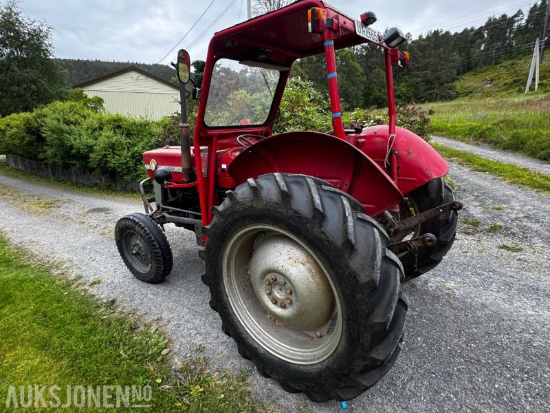 1971 Massey Ferguson 135 traktor MVA FRI - Tracteur agricole: photos 5 1971 Massey Ferguson 135 traktor MVA FRI - Tracteur agricole: photos 5