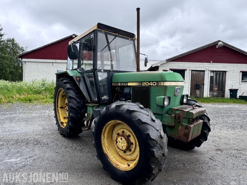 1981 John Deere 2040 - 4x4 - Hydraulisk toppstag og Triangel - 2 kjettinger - Tracteur agricole: photos 3 1981 John Deere 2040 - 4x4 - Hydraulisk toppstag og Triangel - 2 kjettinger - Tracteur agricole: photos 3