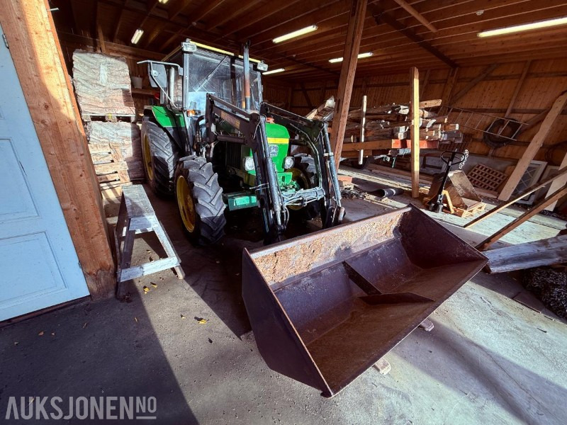 1984 John Deere 1140 4576 timer m/ Pallegafler, Grusskuffe, Snøskuffe, Kjetting - Tracteur agricole: photos 2 1984 John Deere 1140 4576 timer m/ Pallegafler, Grusskuffe, Snøskuffe, Kjetting - Tracteur agricole: photos 2