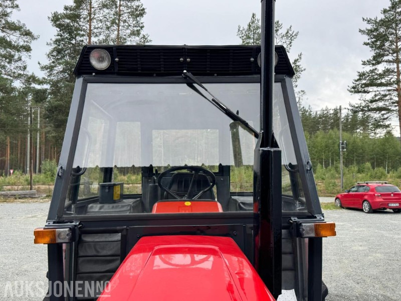 Tracteur agricole 1984 Zetor 7045 traktor: photos 9