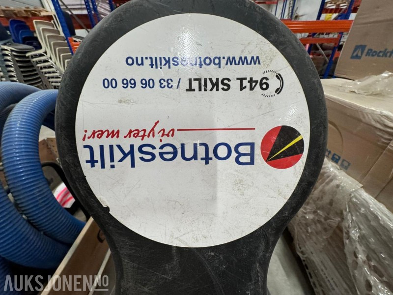 2 stk Botneskilt - Mobile Trafikklys - MPB 3200 - Batteridrift - Matériel de chantier: photos 4 2 stk Botneskilt - Mobile Trafikklys - MPB 3200 - Batteridrift - Matériel de chantier: photos 4