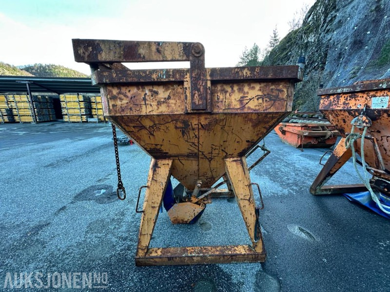 2 stk Eichinger 1500L Betongtobber - Matériel de chantier: photos 3 2 stk Eichinger 1500L Betongtobber - Matériel de chantier: photos 3