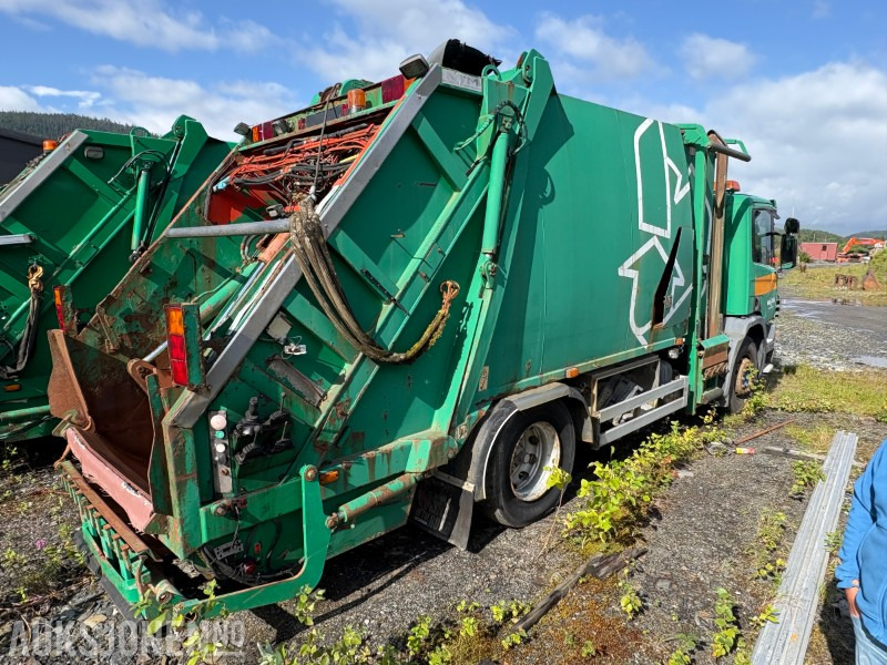 2000 Scania P114 komprimatorbil - renovasjonsbil - bossbil - Benne à ordures ménagères: photos 3 2000 Scania P114 komprimatorbil - renovasjonsbil - bossbil - Benne à ordures ménagères: photos 3