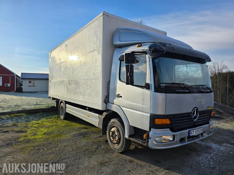 2001 Mercedes-Benz 817L/42 ATEGO SKAPBIL 36m³ MED LASTELEM - Camion fourgon: photos 3 2001 Mercedes-Benz 817L/42 ATEGO SKAPBIL 36m³ MED LASTELEM - Camion fourgon: photos 3
