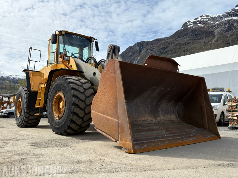 2002 Volvo L150E - 15 177 motortimer - leveres med ny sertifisering - Chargeuse sur pneus: photos 2 2002 Volvo L150E - 15 177 motortimer - leveres med ny sertifisering - Chargeuse sur pneus: photos 2
