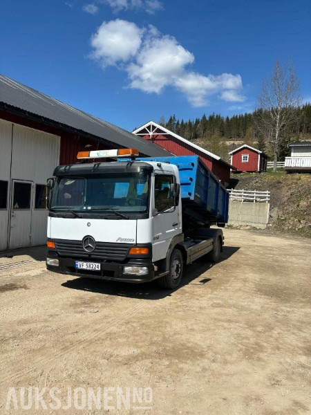 2003 Mercedes-Benz 818KK/33AT KROKBIL - Camion ampliroll: photos 2 2003 Mercedes-Benz 818KK/33AT KROKBIL - Camion ampliroll: photos 2